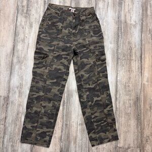 Sincerely Jules Pants Womens Size 9/28 Olive Green Cargo Camo High Rise Cotton